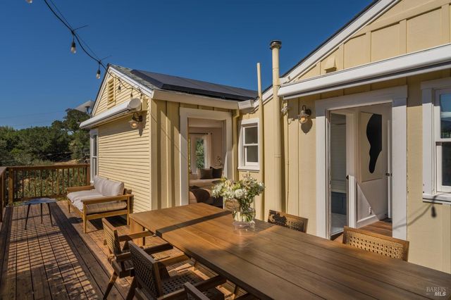 232 Sunnyside Ave, Sonoma, CA 95476