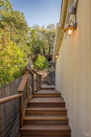 232 Sunnyside Ave, Sonoma, CA 95476