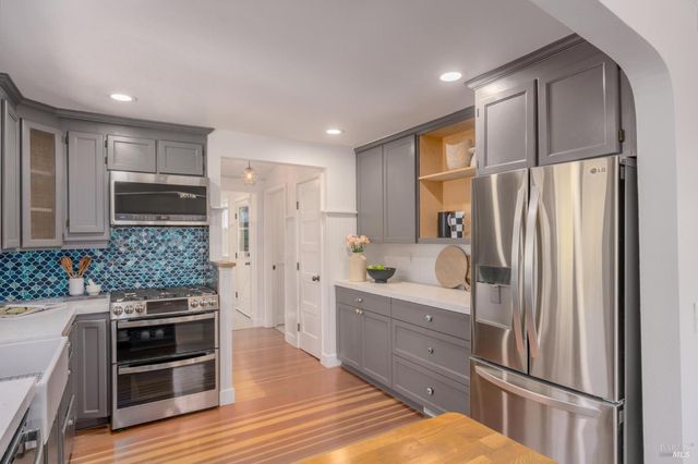 232 Sunnyside Ave, Sonoma, CA 95476