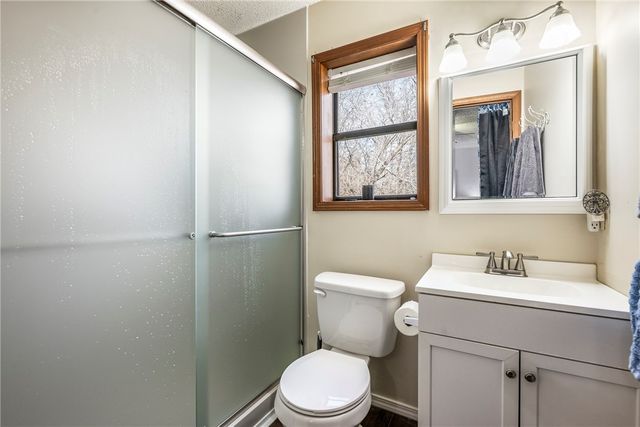 3 Holt Lane, Bella Vista, AR 72715