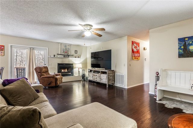 3 Holt Lane, Bella Vista, AR 72715