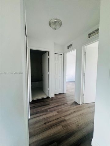 3390 NE 10th St 201, Homestead, FL 33033