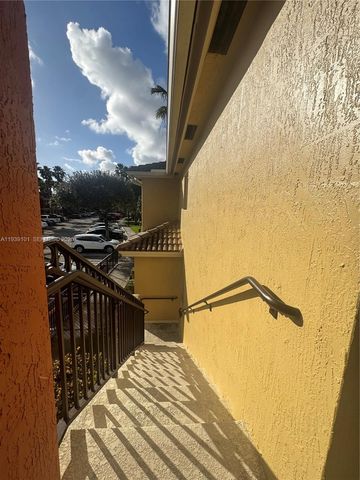 3390 NE 10th St 201, Homestead, FL 33033