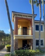 3390 NE 10th St 201, Homestead, FL 33033