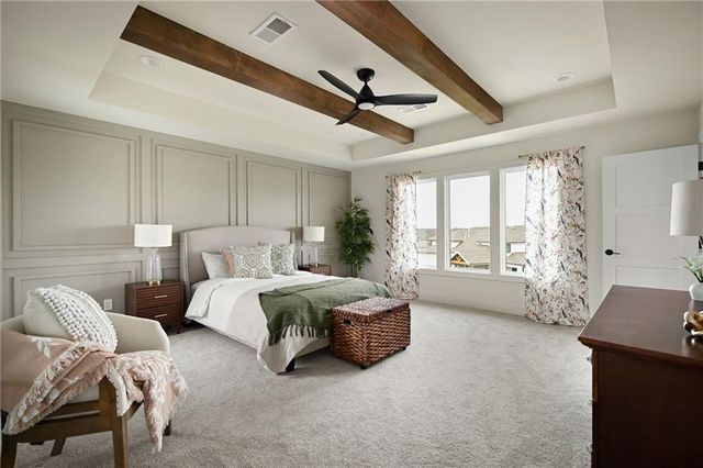 205 NW Lovins Drive, Lee's Summit, MO 64081