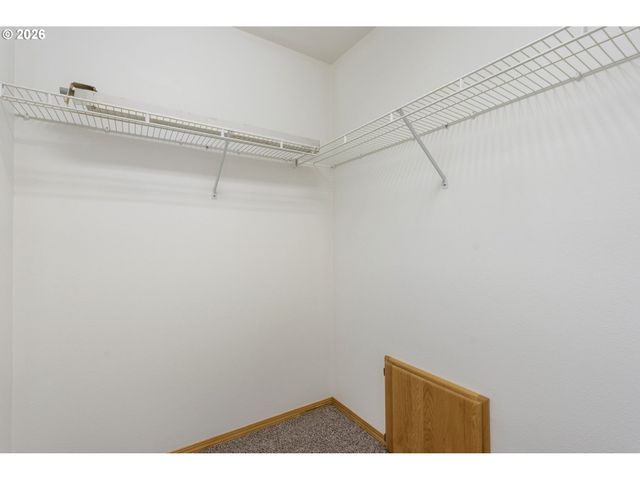 8712 Sw WAKKILA Ter, Beaverton, OR 97007