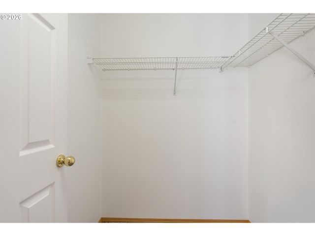 8712 Sw WAKKILA Ter, Beaverton, OR 97007