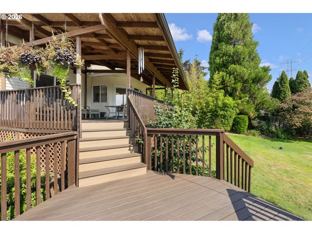 8712 Sw WAKKILA Ter, Beaverton, OR 97007