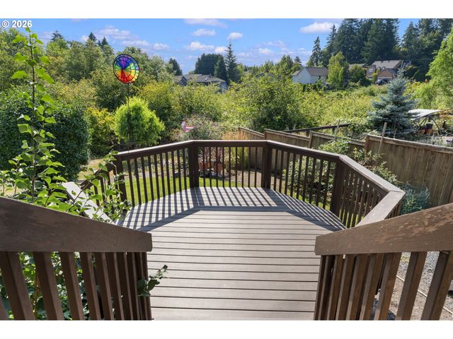 8712 Sw WAKKILA Ter, Beaverton, OR 97007