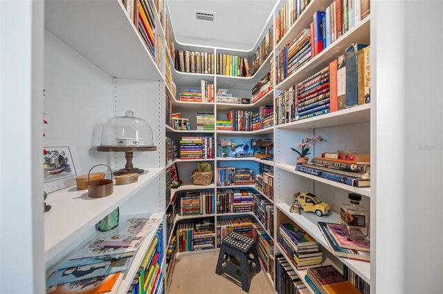 459 WINGFIELD DRIVE, Sarasota, FL 34237