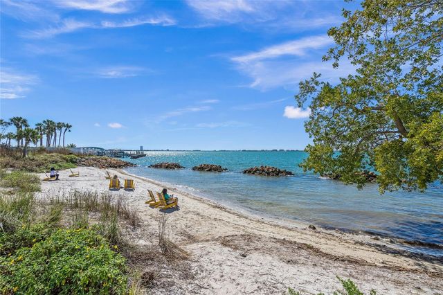 459 WINGFIELD DRIVE, Sarasota, FL 34237