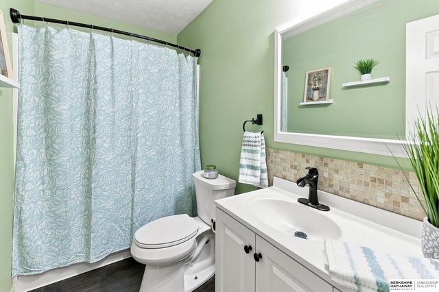 13946 Greenfield Road, Omaha, NE 68138
