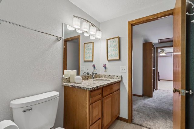 W326N6575 Sylvian DRIVE, Hartland, WI 53029