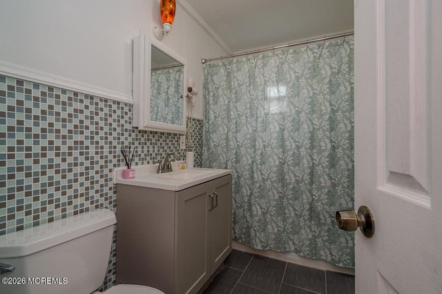 42 E 2nd Street, Howell, NJ 07731