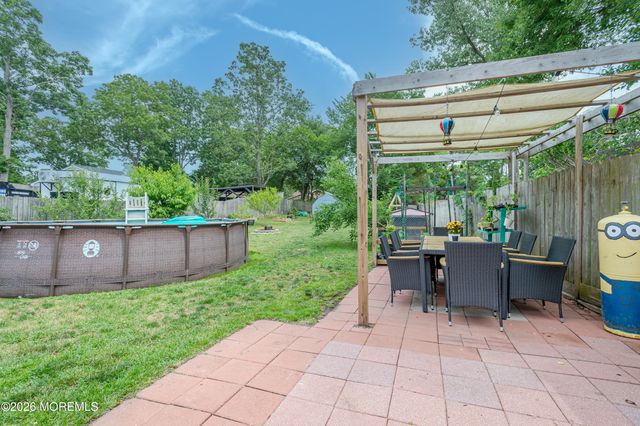 42 E 2nd Street, Howell, NJ 07731