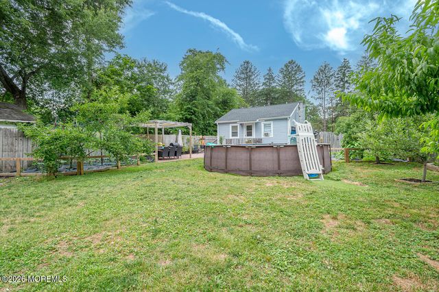 42 E 2nd Street, Howell, NJ 07731