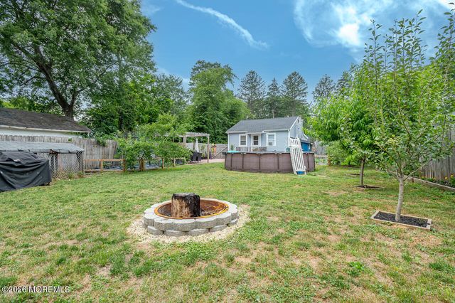 42 E 2nd Street, Howell, NJ 07731