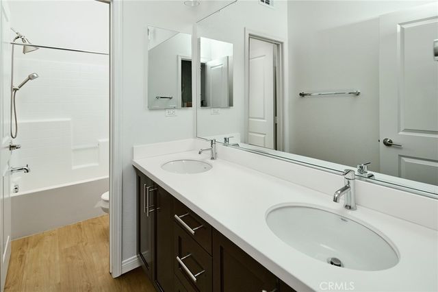 5552 Coral 108, Hawthorne, CA 90250
