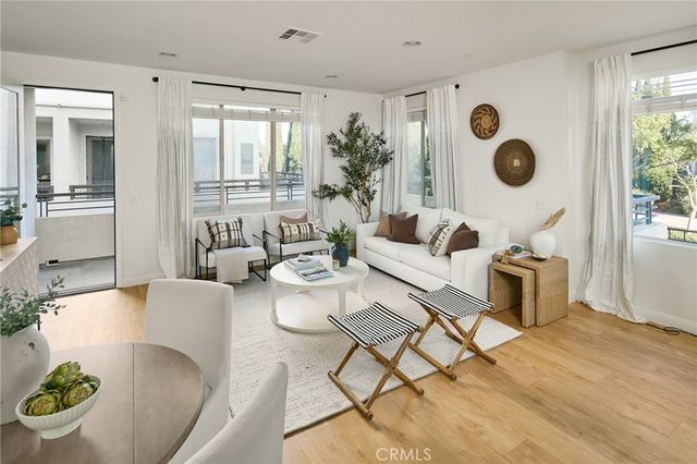 5552 Coral 108, Hawthorne, CA 90250