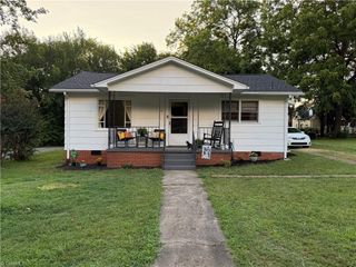 617 Hargrave Street, Lexington, NC 27292