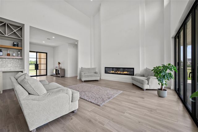 4726 Texana, Baytown, TX 77523