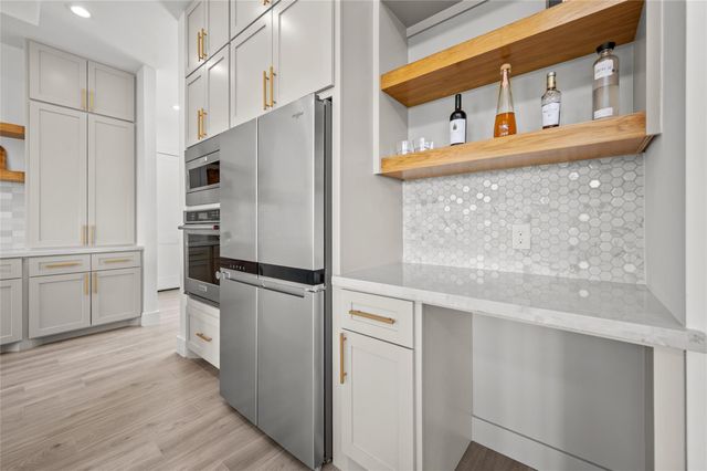 4726 Texana, Baytown, TX 77523