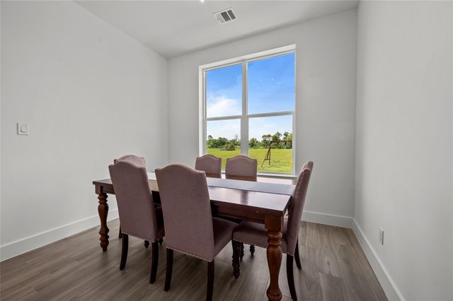 4726 Texana, Baytown, TX 77523