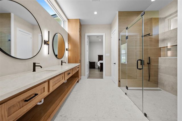 4726 Texana, Baytown, TX 77523