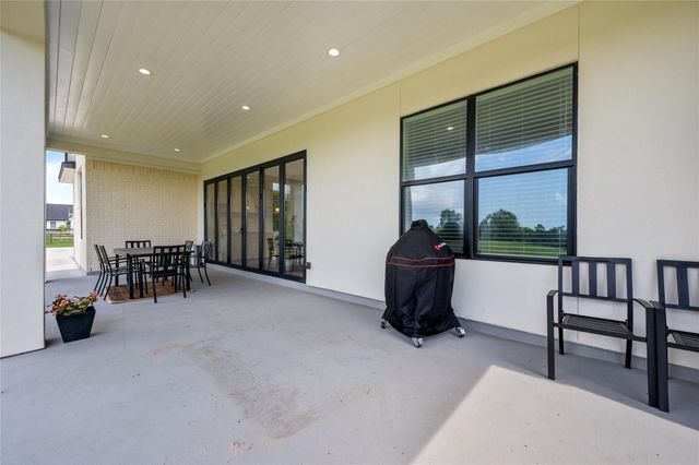 4726 Texana, Baytown, TX 77523