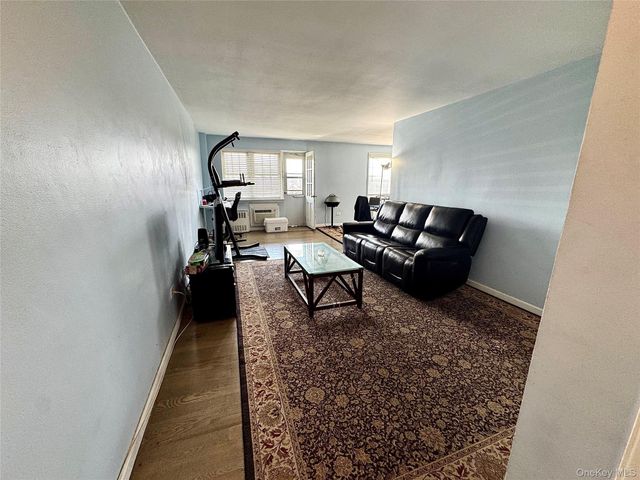 87-10 149th Avenue 5D, Howard Beach, NY 11414