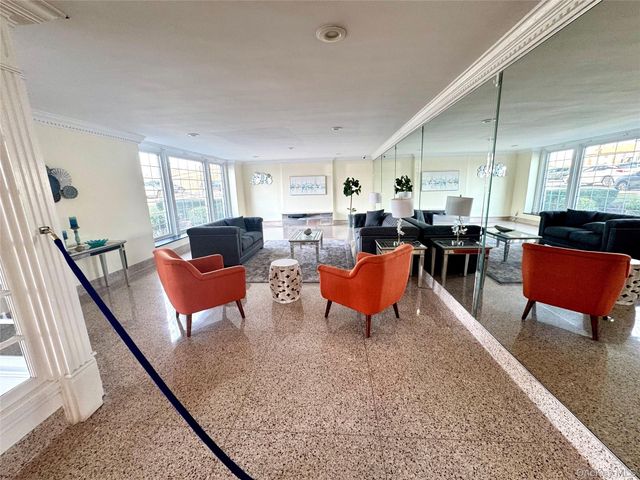 87-10 149th Avenue 5D, Howard Beach, NY 11414