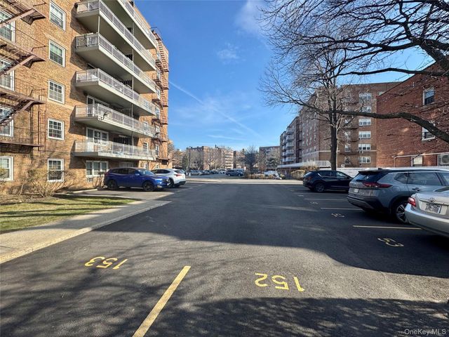 87-10 149th Avenue 5D, Howard Beach, NY 11414