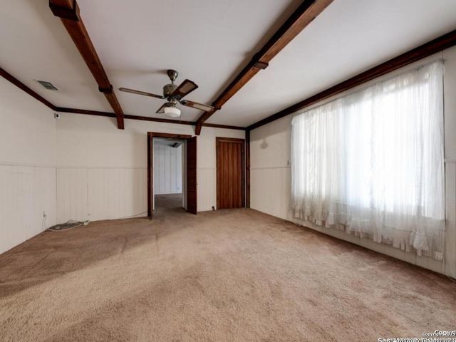 137 Kitty Hawk, Universal City, TX 78148