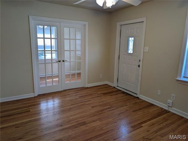 20 Derhake Road, St Louis, MO 63031