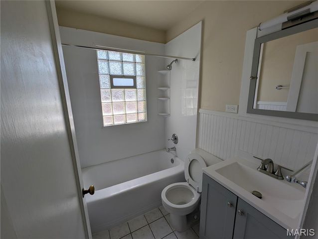 20 Derhake Road, St Louis, MO 63031