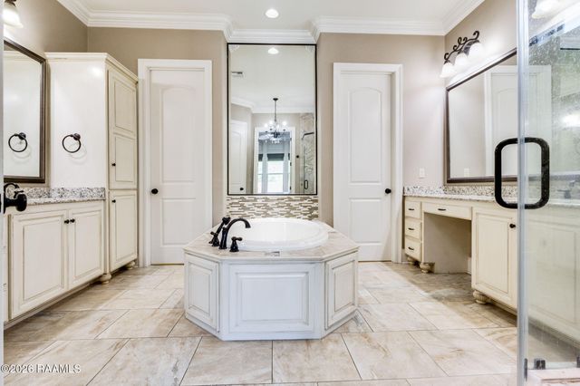 120 Genna Lane, Youngsville, LA 70592