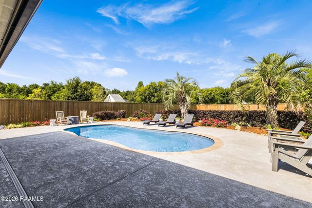 120 Genna Lane, Youngsville, LA 70592