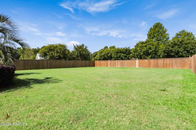 120 Genna Lane, Youngsville, LA 70592