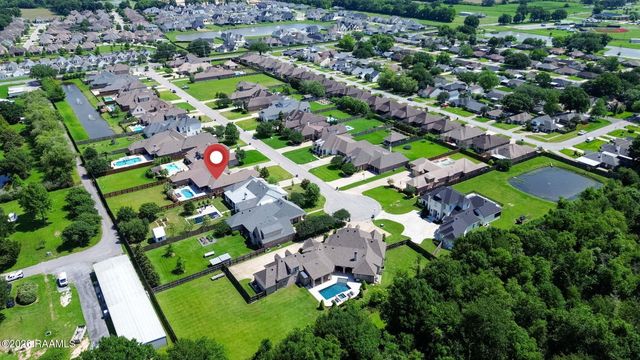 120 Genna Lane, Youngsville, LA 70592