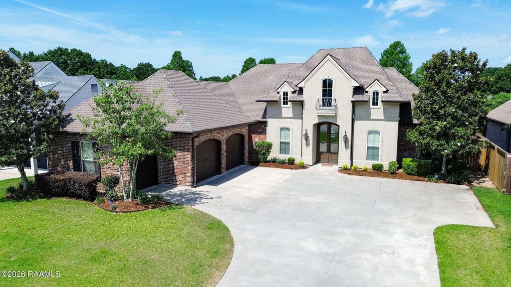 120 Genna Lane, Youngsville, LA 70592