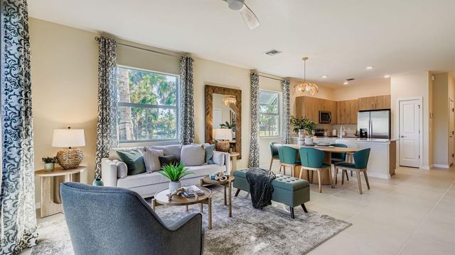 202 Lakeside Landing Drive, Royal Palm Beach, FL 33411