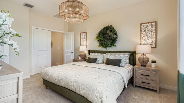 202 Lakeside Landing Drive, Royal Palm Beach, FL 33411