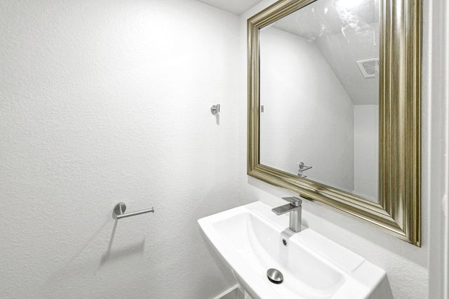 1005 20th Street, Hempstead, TX 77445