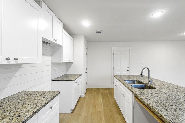 1005 20th Street, Hempstead, TX 77445