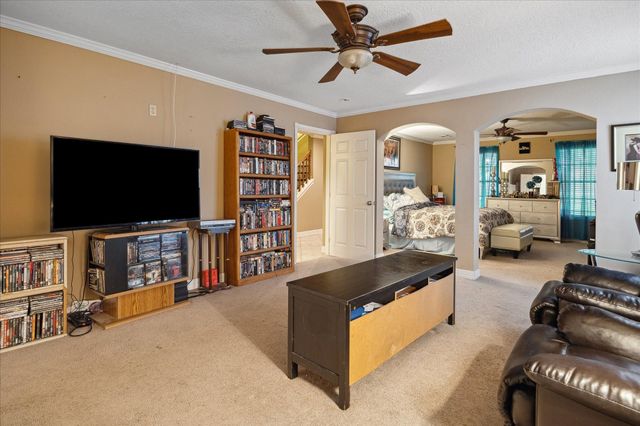 803 Hennesey Drive, Richmond, TX 77406