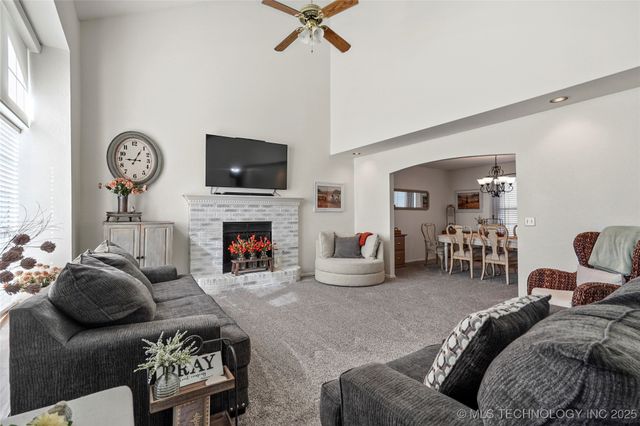 2508 W Kent Street, Broken Arrow, OK 74012