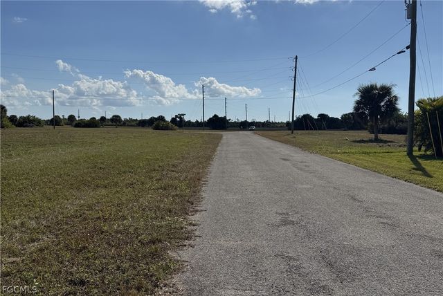 66 Carnation DR, Placida, FL 33946