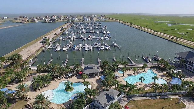 2 Fleming, Hitchcock, TX 77563