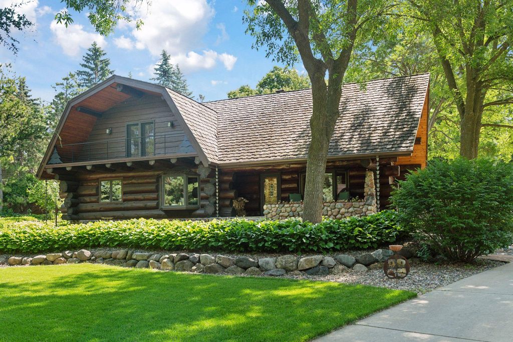 5955 Cajed Lane, Shorewood, MN 55331