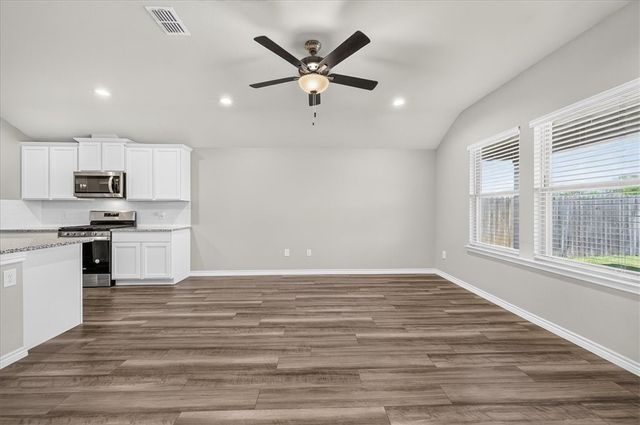 8133 Cattlemen Dr, Corpus Christi, TX 78414